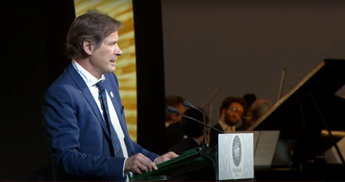 Robin Franklin accepts King Faisal Prize