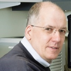 Ernest  Laue