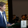 Robin Franklin accepts King Faisal Prize