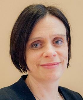 Pilkington Teaching Prize awarded to Prof Anna Philpott