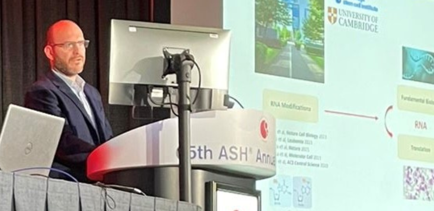 I Kostas Tzelepis presents at the 65th Annual ASH Conference